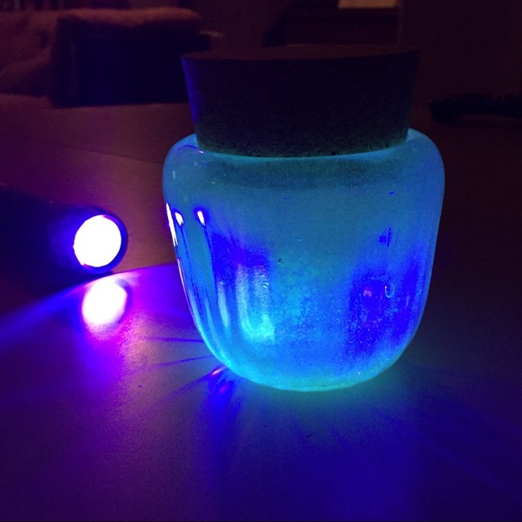 Dunmore Glassworks Hand Blown Glass Ultraviolet Widemouth Optic Jar with Cork - Picture 7 of 10